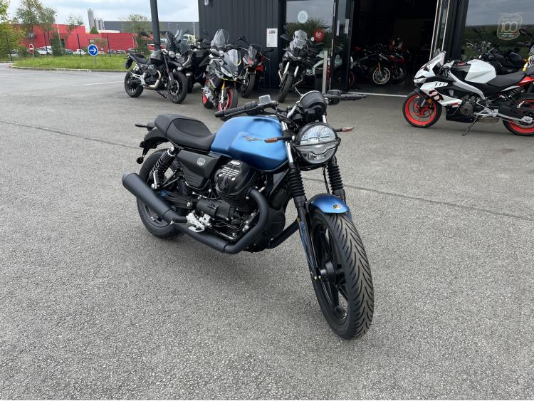 MOTO GUZZI V7 STONE