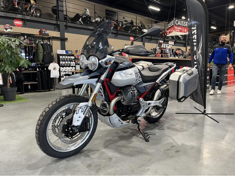 MOTO GUZZI V85TT – Offre Exceptionnelle !