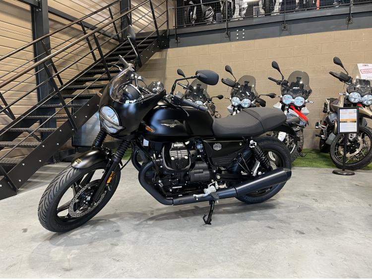 MOTO GUZZI V7 STONE