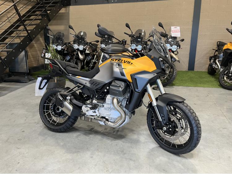 MOTO GUZZI STELVIO