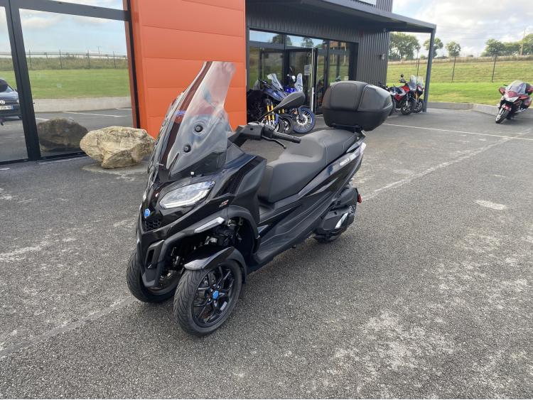 PIAGGIO MP3 400