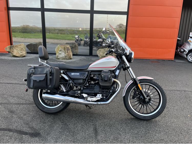 MOTO GUZZI V9 ROAMER