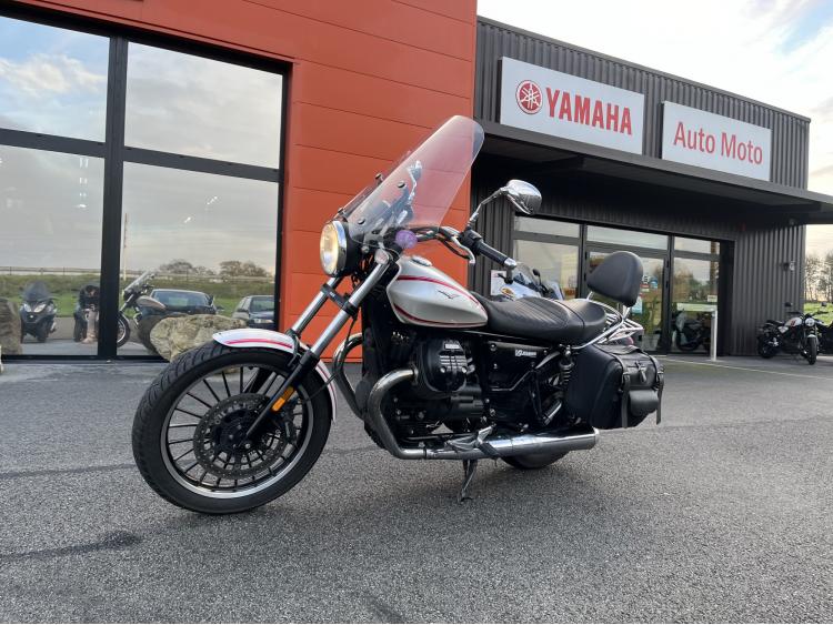 MOTO GUZZI V9 ROAMER