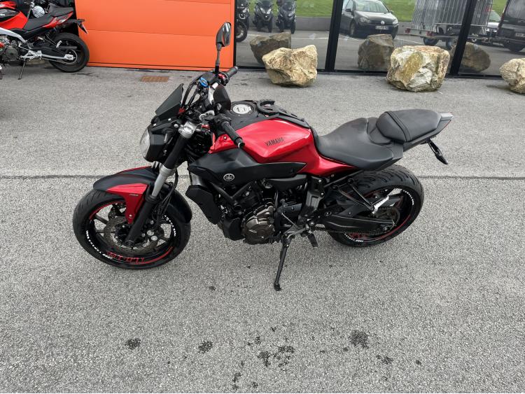 YAMAHA MT-07 (47.5CV)