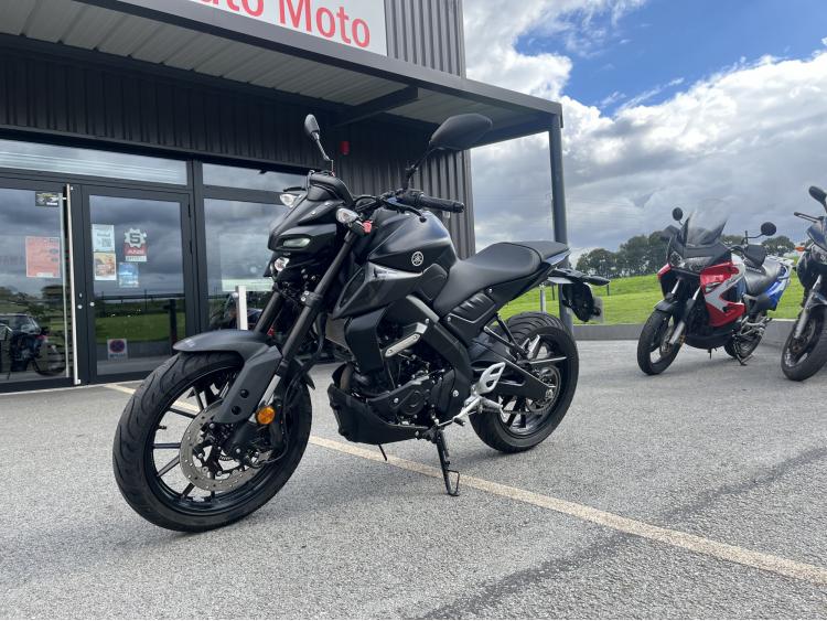 YAMAHA MT-125