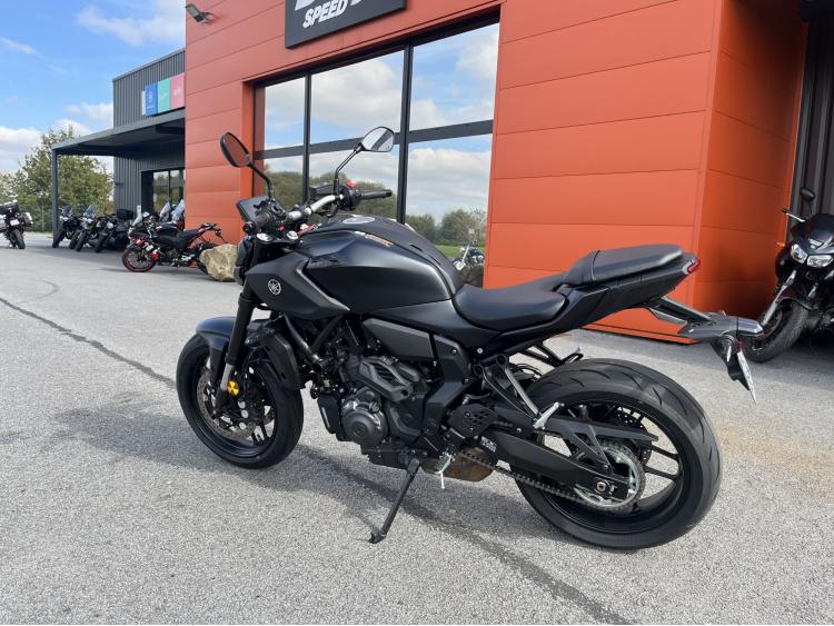 YAMAHA MT-07 (47.5CV)